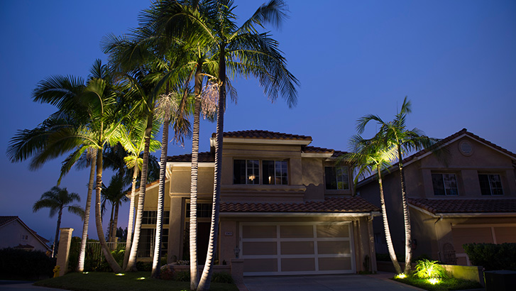 Types of Outdoor Light Fixtures in Palm Beach County, FL